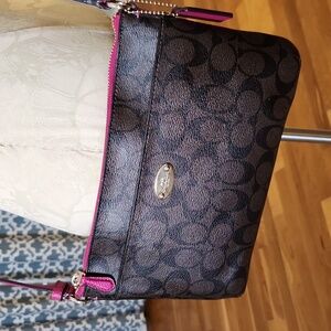 Coach East West pop crossbody